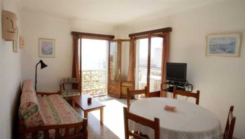 Aparthotel Cala Figuera Mar Y Sol 3*